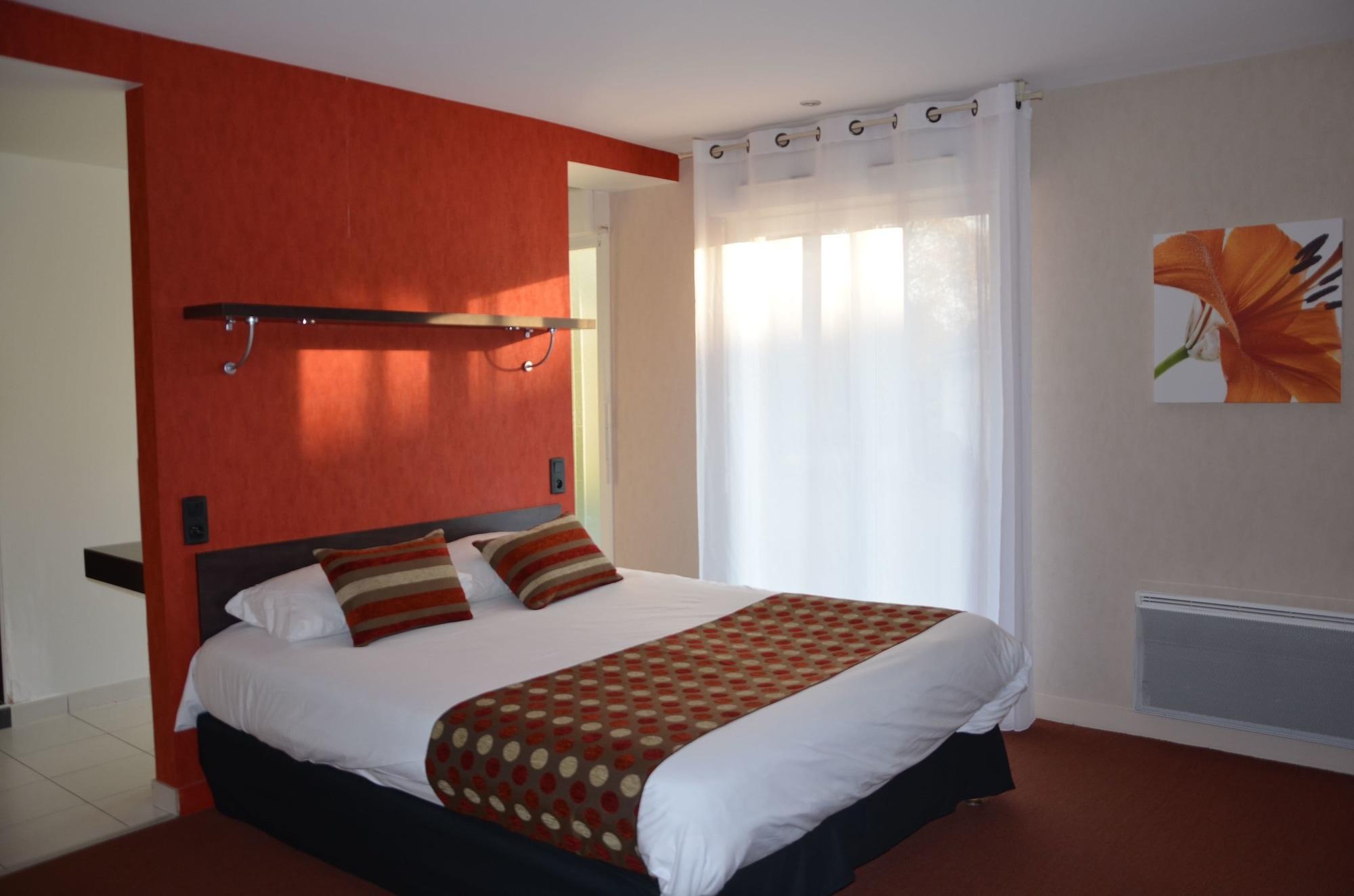 Logis Golfe Hotel วานส์ ภายนอก รูปภาพ