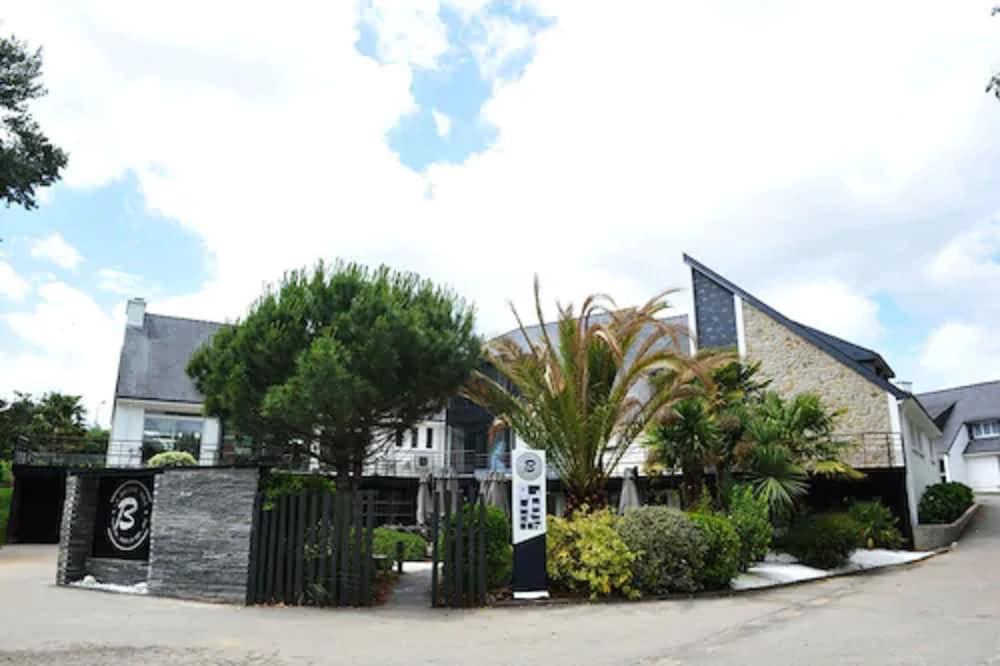 Logis Golfe Hotel วานส์ ภายนอก รูปภาพ