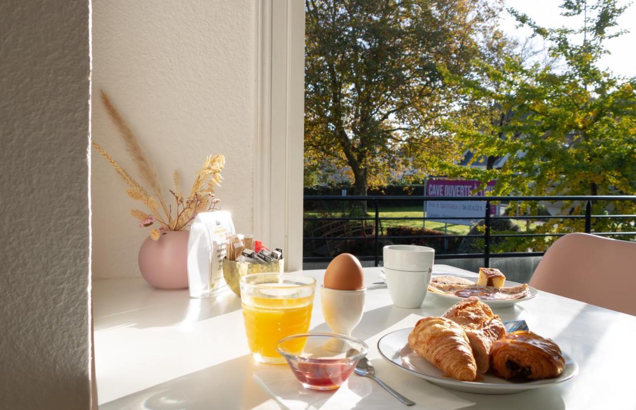 Logis Golfe Hotel วานส์ ภายนอก รูปภาพ